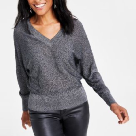 Red women’s INC medium sparkly/shiny adorable flattering sweater - Picture 7 of 9